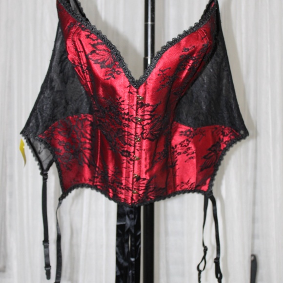 Red and Black Satin Lace Corset Bustier with Garters. Sz. 4XL - Picture 3 of 8